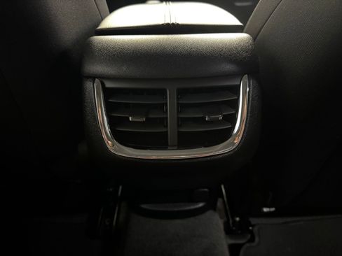 Used 2023 Chevrolet Malibu LT FWD image 32