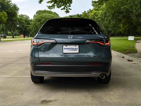 Certified 2024 Honda HR-V Sport image 8