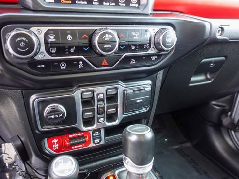 Used 2021 Jeep Gladiator Rubicon image 20