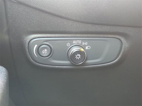 Certified 2023 Chevrolet Equinox LS w/ LS Convenience Package image 17