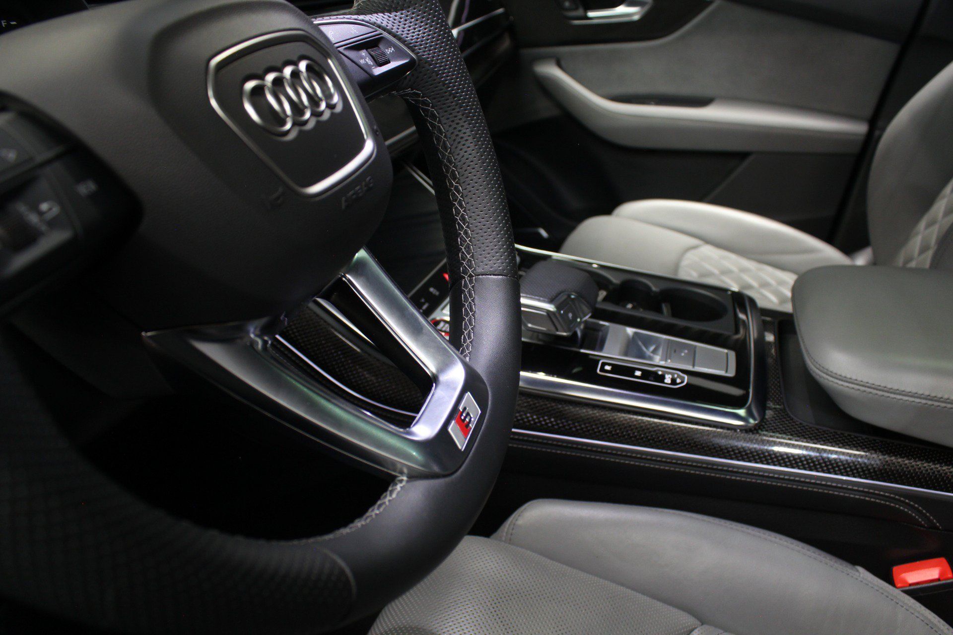 Used 2023 Audi SQ8 Premium Plus AWD/4WD image 34