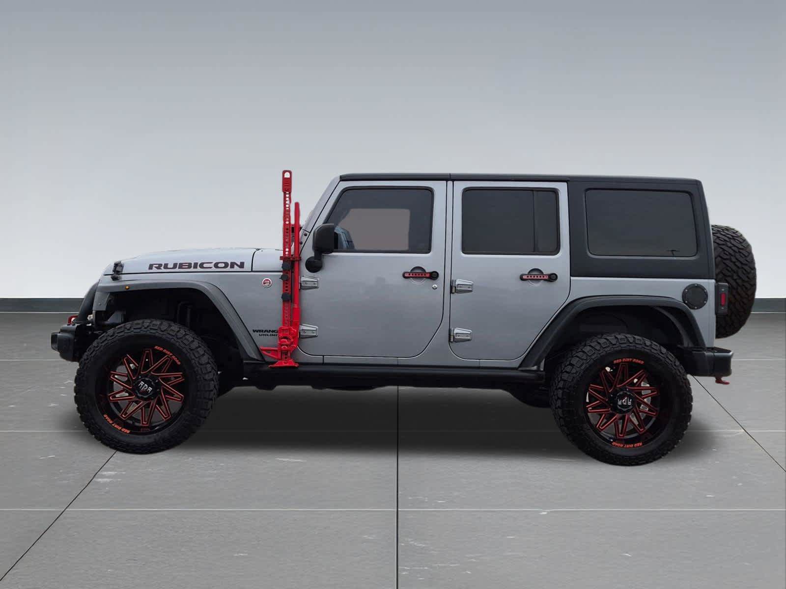 Used 2016 Jeep Wrangler Unlimited Rubicon AWD/4WD image 3