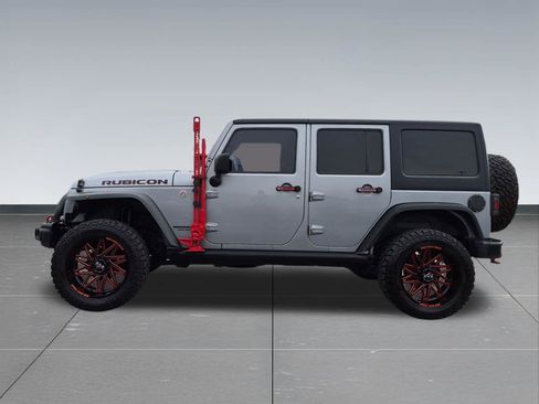 Used 2016 Jeep Wrangler Unlimited Rubicon AWD/4WD image 3