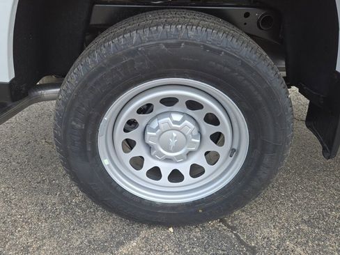 Used 2025 Chevrolet Colorado W/T w/ Advanced Trailering Package image 9