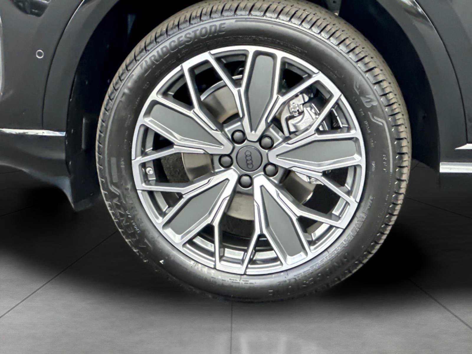 New 2026 Audi Q5 Premium Plus AWD/4WD image 25