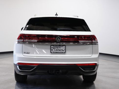 Used 2024 Volkswagen Atlas Cross Sport SE AWD/4WD image 7