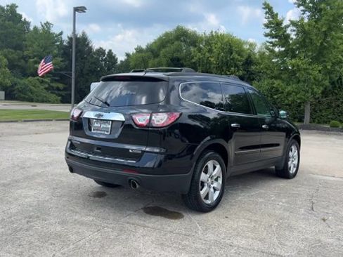 Used 2017 Chevrolet Traverse Premier FWD image 8