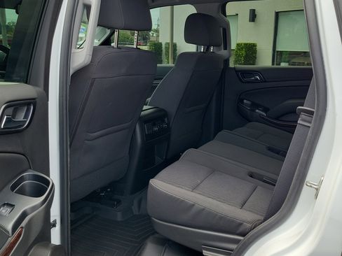 Used 2019 GMC Yukon SLE w/ Convenience Package RWD image 14