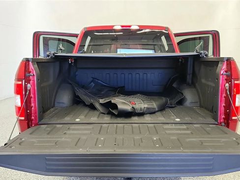 Used 2018 Ford F150 XLT w/ Equipment Group 302A Luxury AWD/4WD image 19