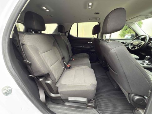 Used 2020 Chevrolet Traverse LS image 57