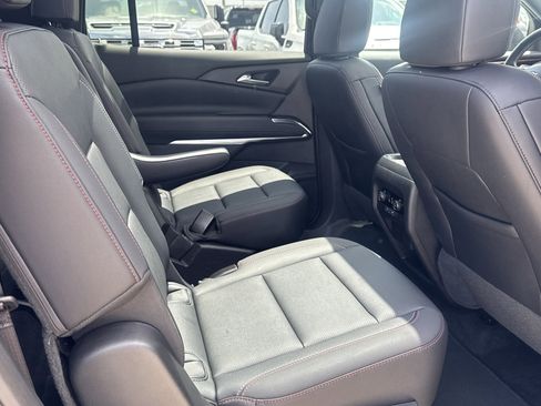 Used 2025 Chevrolet Traverse Z71 w/ Driver Confidence Package image 14