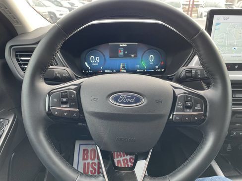 Used 2024 Ford Escape Platinum image 15
