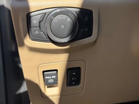 Used 2020 Ford F150 XLT w/ Equipment Group 302A Luxury AWD/4WD image 12