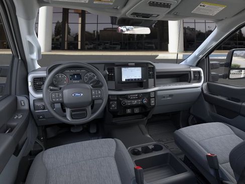 New 2025 Ford F350 XL w/ XL Chrome Package AWD/4WD image 9
