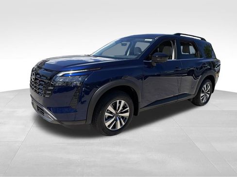 New 2026 Nissan Pathfinder SL FWD image 3