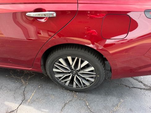 Used 2024 Nissan Altima 2.5 SV FWD image 6