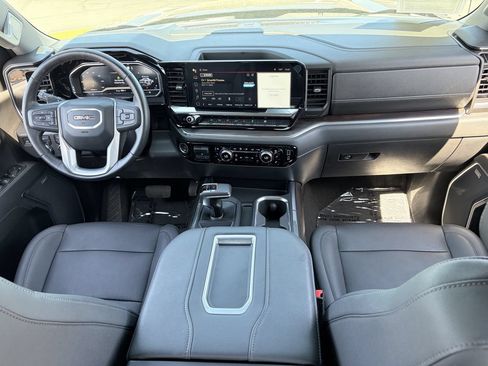 Used 2022 GMC Sierra 1500 SLT w/ SLT Premium Plus Package AWD/4WD image 15