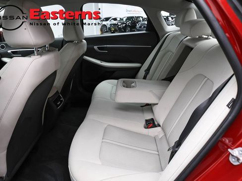Used 2025 Hyundai Sonata SEL FWD image 21