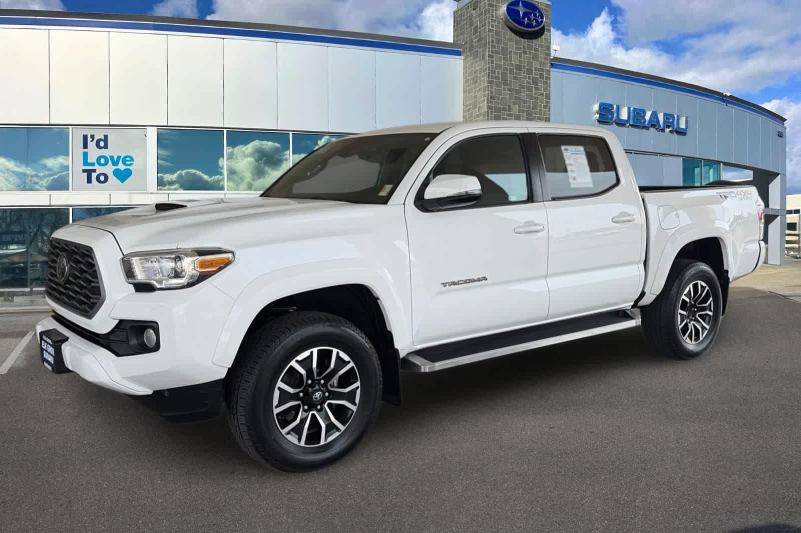 Used 2020 Toyota Tacoma TRD Sport w/ Technology Package AWD/4WD image 1