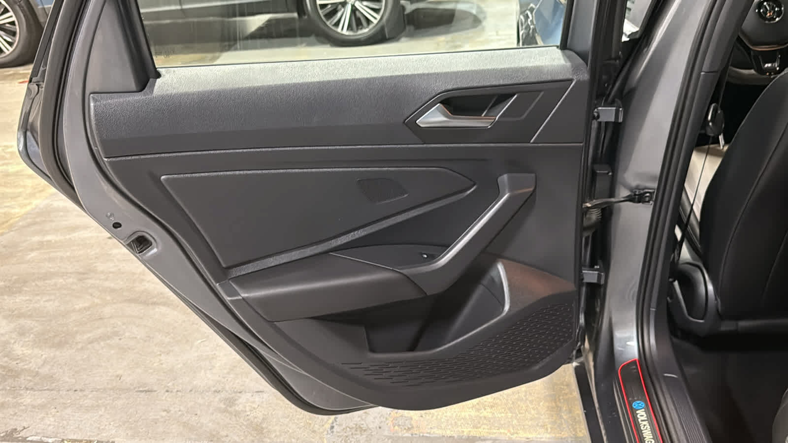 Used 2019 Volkswagen Jetta R-Line FWD image 20