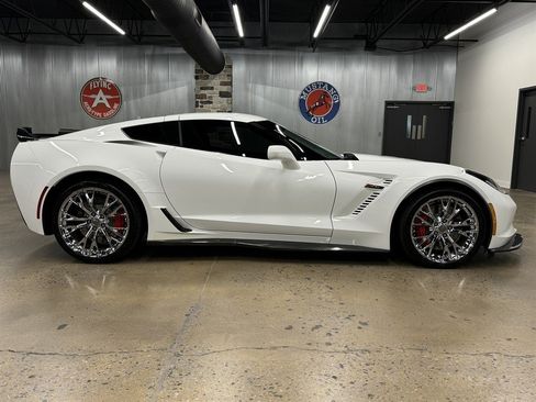 Used 2016 Chevrolet Corvette Z06 image 15