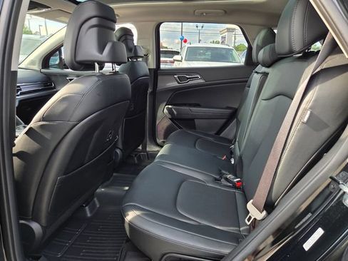 Used 2025 Kia Sportage SX FWD image 6