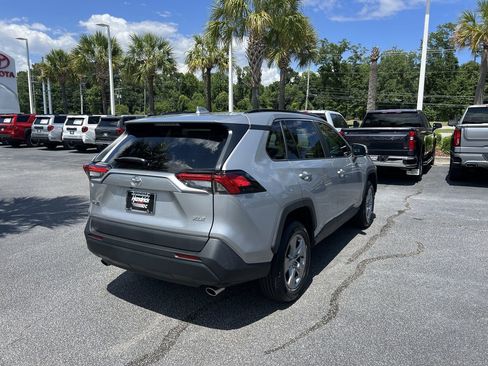 Used 2023 Toyota RAV4 XLE FWD image 10