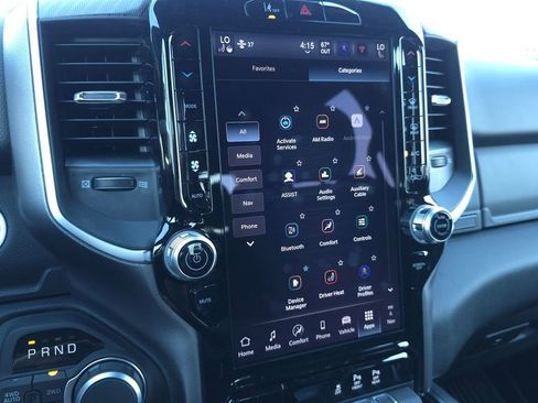 New 2026 RAM 1500 4x4 Crew Cab image 30