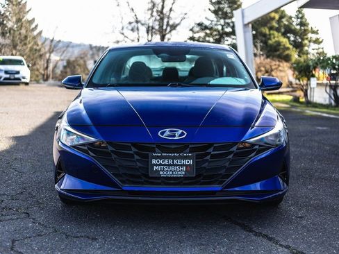 Used 2021 Hyundai Elantra SEL image 6