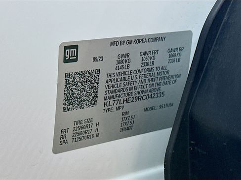 Used 2024 Chevrolet Trax LT w/ Driver Confidence Package FWD image 29