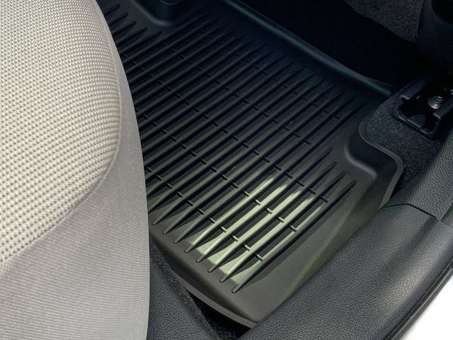 Used 2026 Toyota Corolla Cross L FWD image 37
