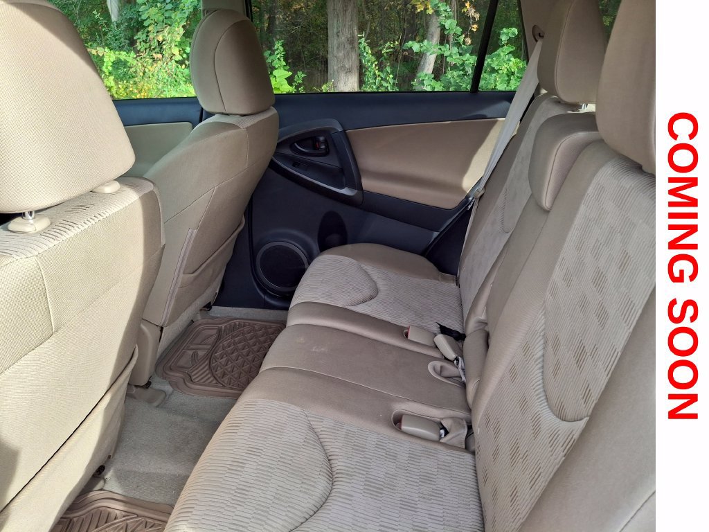 Used 2012 Toyota RAV4 4WD w/ Value Pkg image 9