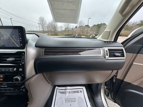 Used 2022 Lexus GX 460 Premium AWD/4WD image 16