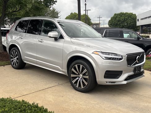 Used 2023 Volvo XC90 B5 Core w/ Protection Package Premier AWD/4WD image 18