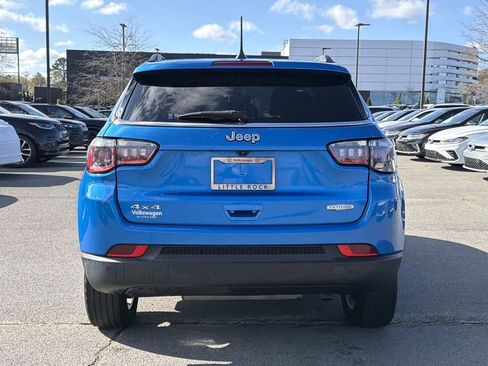 Used 2022 Jeep Compass Latitude AWD/4WD image 4