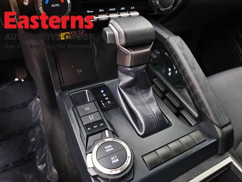 Used 2024 Toyota Tacoma SR5 AWD/4WD image 13