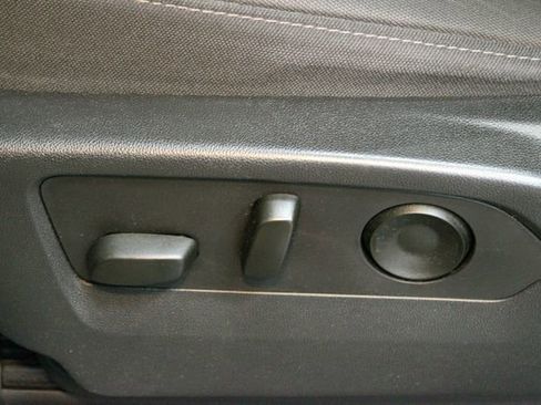 Used 2023 Chevrolet Silverado 1500 LT image 17