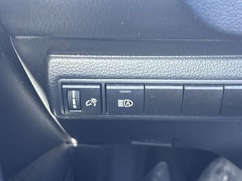 Used 2021 Toyota Corolla SE image 24