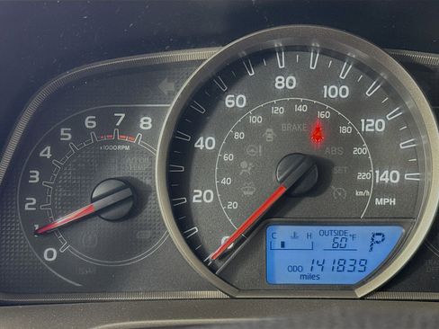 Used 2014 Toyota RAV4 XLE image 12