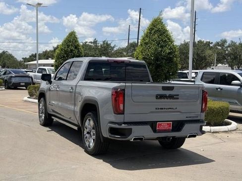 Used 2025 GMC Sierra 1500 Denali w/ Denali Reserve Package AWD/4WD image 5
