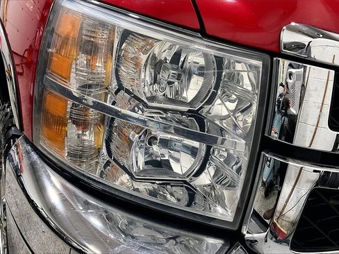 Used 2013 Chevrolet Silverado 2500 LTZ w/ LTZ Plus Package image 29