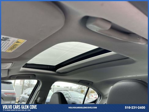 Used 2019 Acura TLX image 18