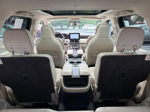 Used 2021 Lincoln Navigator L Reserve AWD/4WD image 33