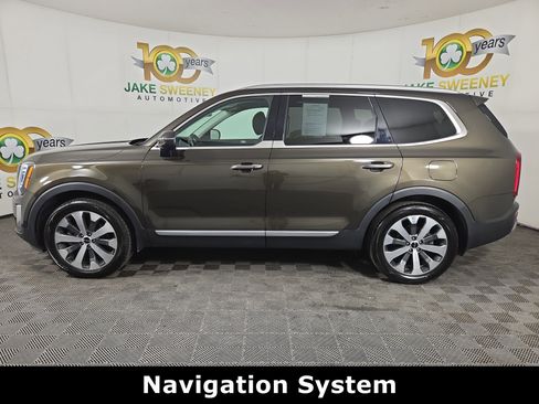 Used 2022 Kia Telluride S FWD image 5