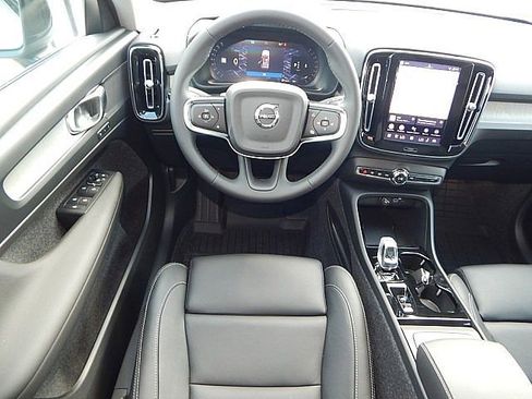 New 2026 Volvo XC40 B5 Plus w/ Protection Package Premier image 5