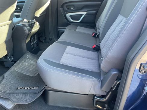 Used 2024 Nissan Titan SV w/ SV Convenience Package image 43