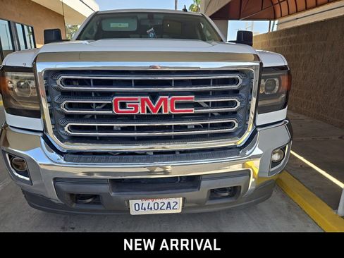 Used 2016 GMC Sierra 2500 SLE w/ SLE Preferred Package image 2