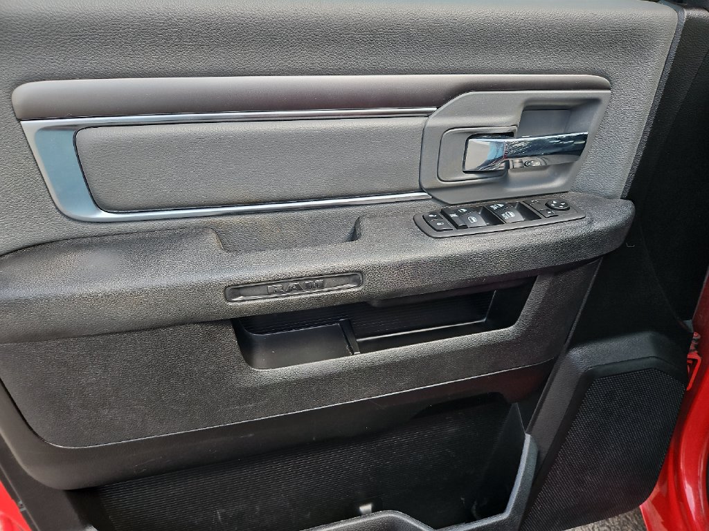 Used 2022 RAM 1500 Classic SLT RWD image 18