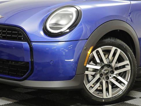 New 2026 MINI Cooper 2-Door Hardtop FWD image 4