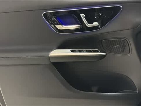 Certified 2025 Mercedes-Benz GLC 300 4MATIC image 13